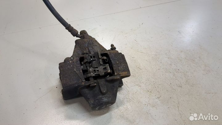 Суппорт Lexus IS, 2001