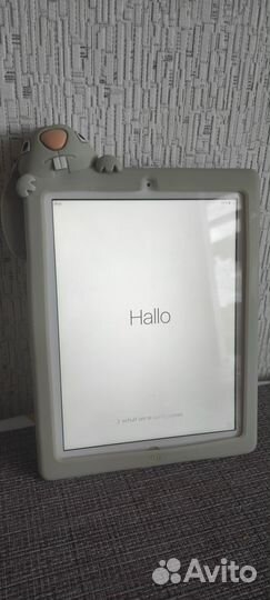 Продам iPad 16g