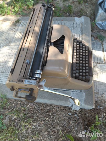 Раритет печатная машинка германия 1970года