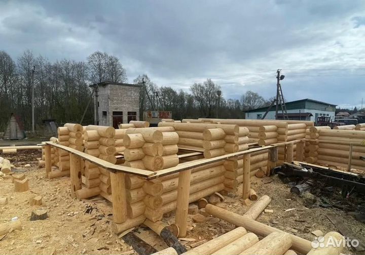 Бригада строителей