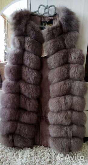 Меховая жилетка из песца