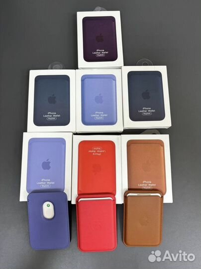 Картхолдер на iPhone Leather Wallet with MagSafe