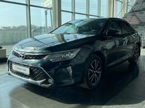 Toyota Camry 2.5 AT, 2018, 75 400 км, с пробегом, цена 2 730 000 руб.