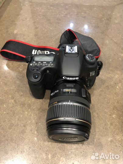 Зеркальный фотоаппарат canon