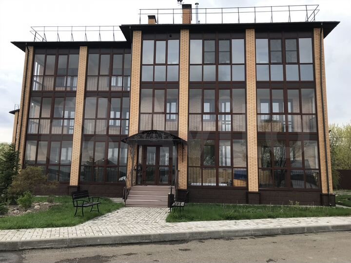 2-к. квартира, 96,7 м², 2/3 эт.