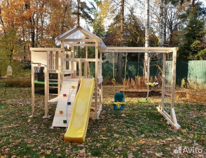 Детская площадка для всей семьи