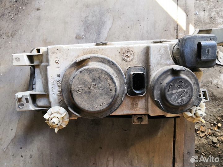 Фара Skoda Octavia A4