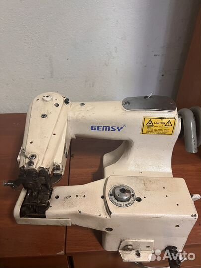 Швейная подшивочная машинка Gemsy GEM 2000-8