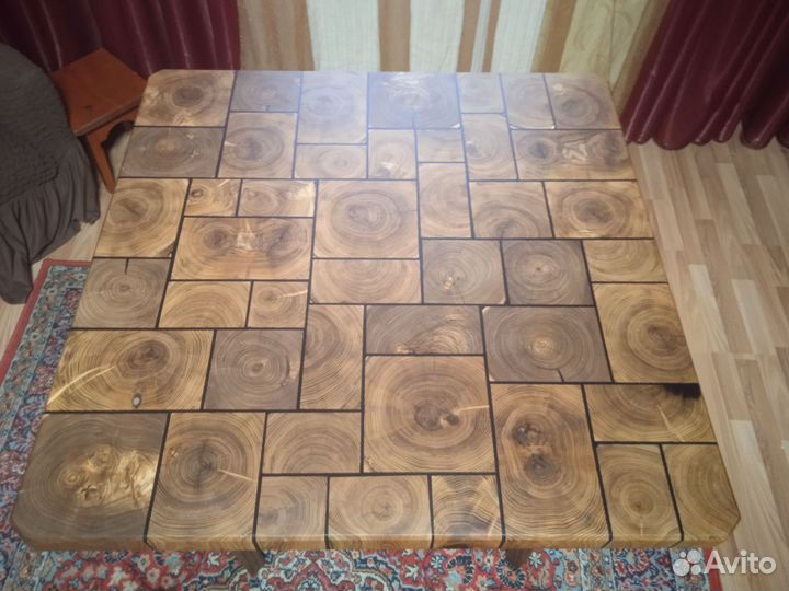 Стол и торцевых спилов и эбоксидки