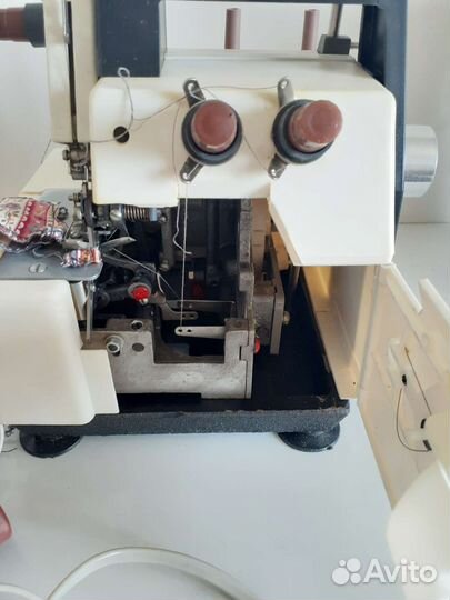 Оверлок крош