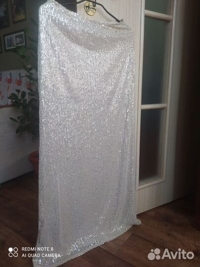 Юбка с пайетками длинная