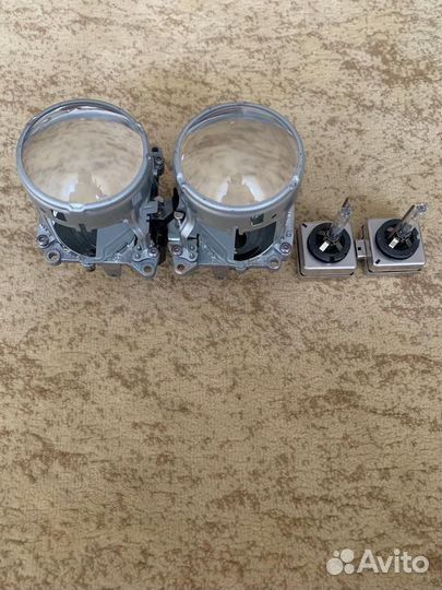 Биксеноновые линзы с лампами