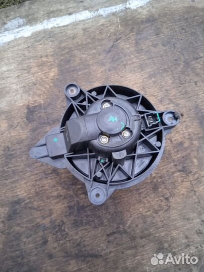 Вентилятор печки Chrysler Sebring 2