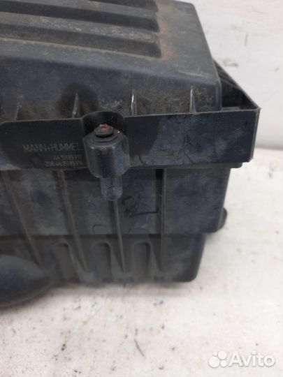 Корпус воздушного фильтра Volkswagen Golf хэтчбэк