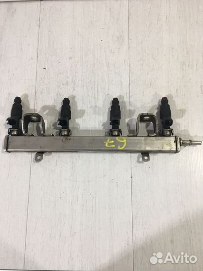 Топливная рампа mazda 3 BK 2.0 мт седан