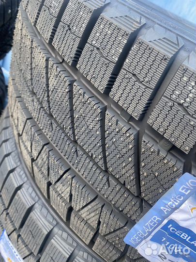 Sailun Ice Blazer Arctic EVO 275/45 R21 110V