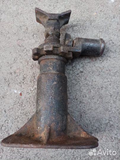 Винтовой домкрат СССР