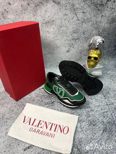 Кроссовки Valentino