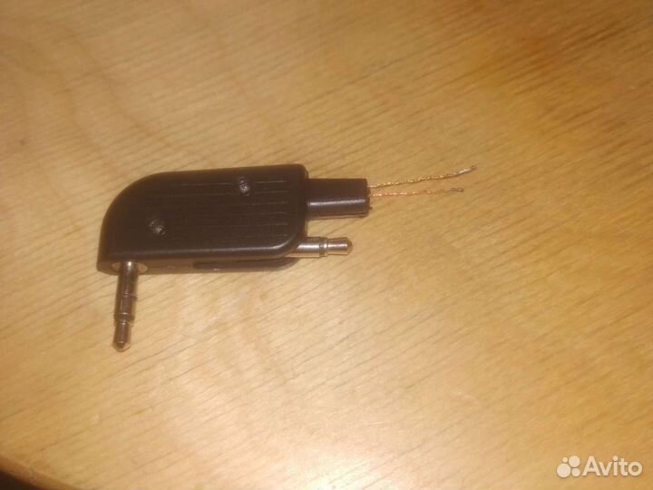 Разъём наушников