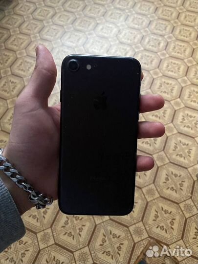 iPhone 7, 128 ГБ
