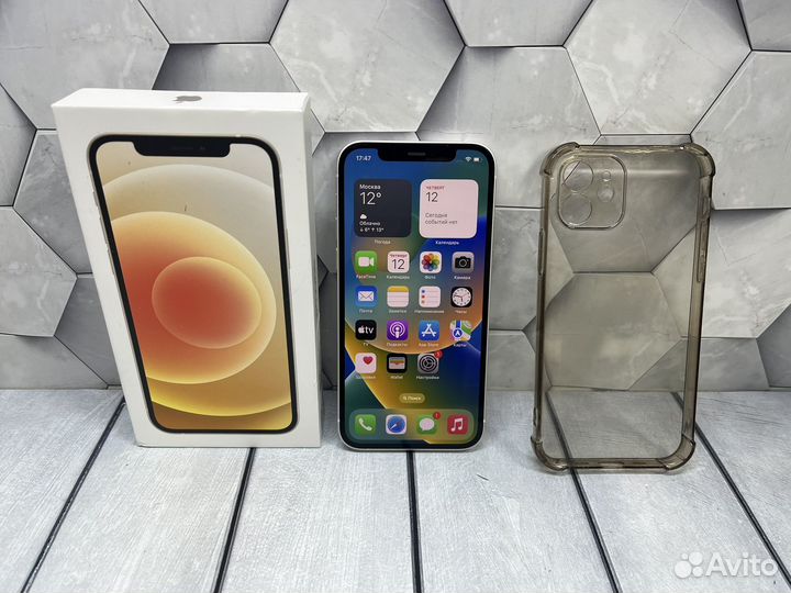 iPhone 12, 64 ГБ