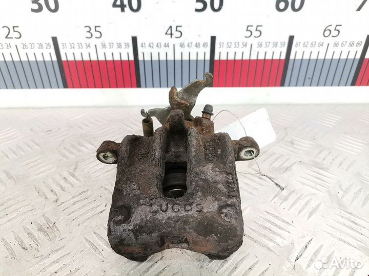 Суппорт задний правый для Ford Focus 1 1478337