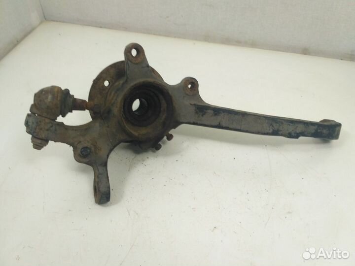 Кулак поворотный передний правый Mercedes W210