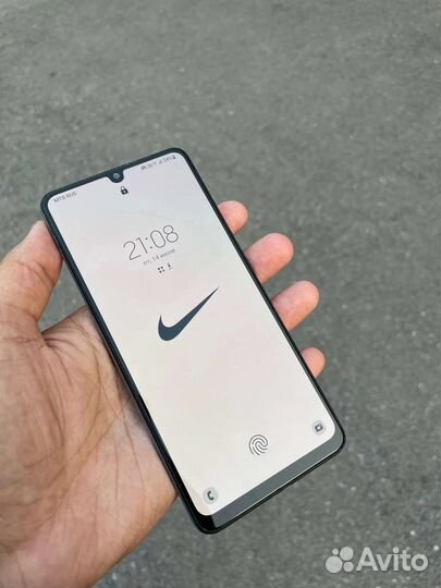 Мобильные телефоны