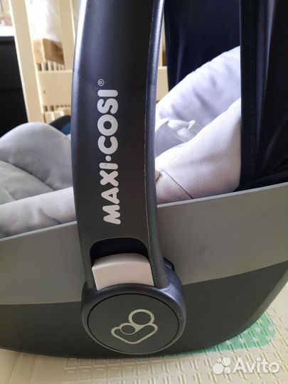 Детское автокресло от 0 maxi cosi