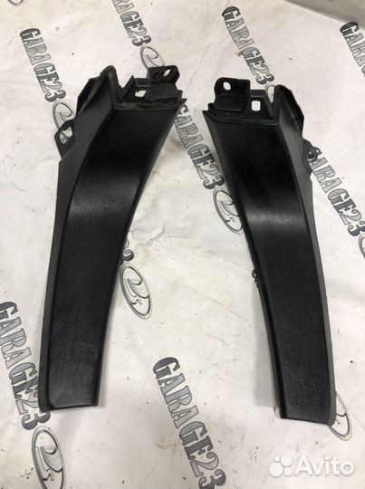 Накладка замка багажника Lexus Rx 300 MCU15