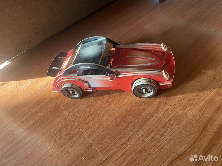 Игрушка детская машинка спортивная дерево