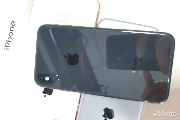 Телефон iPhone xs