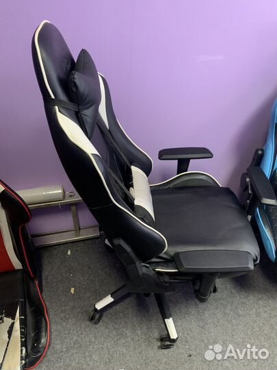 Компьютерное игровое кресло aerocool