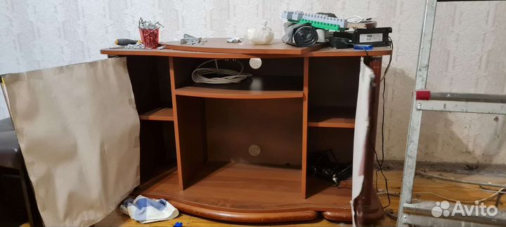 Отдам даром тумбу