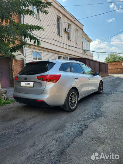 Kia Ceed 1.6 AT, 2015, 137 000 км