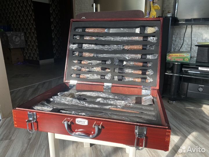 Набор для пикника в чемодане