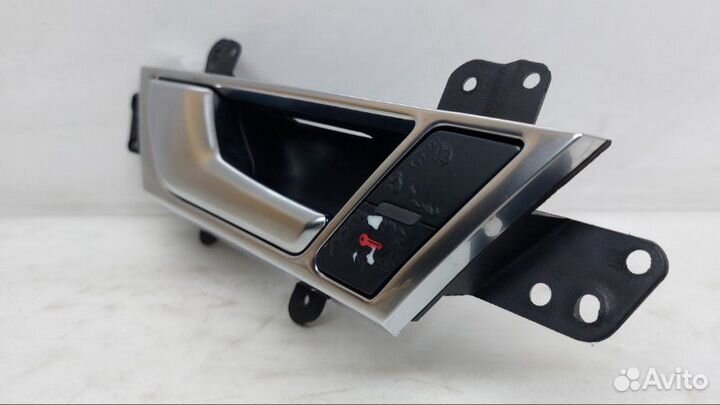 Ручка двери внутренняя задняя левая Audi A6 C6 3.2