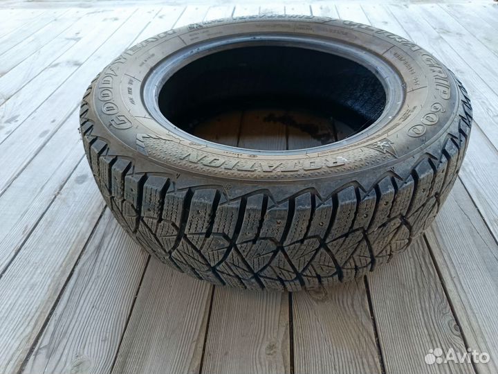 Goodyear Ultragrip 600 195/65 R15