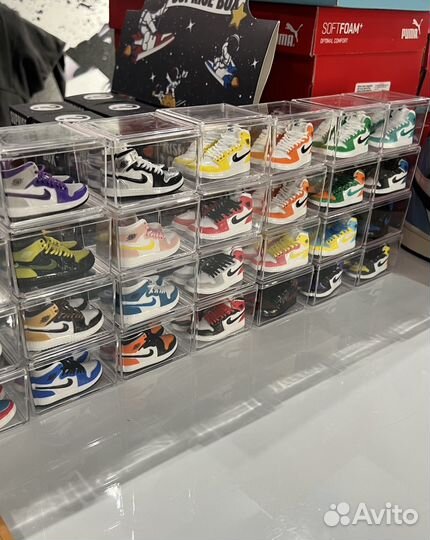 Коллекционные фигурки кроссовок Nike