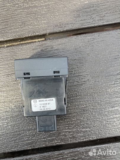 Кнопка обогрева левого сидения mazda 3 bl