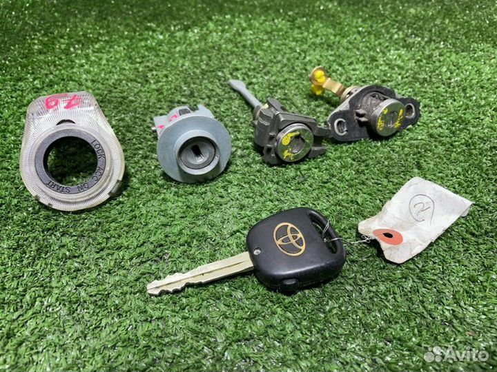 Личинка замка зажигания Toyota Allex NZE121 1NZ