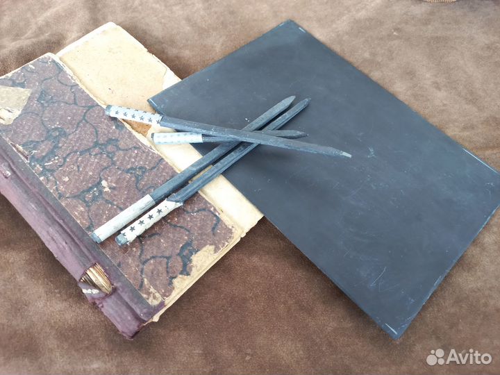 Артефакт - каменная тетрадь - исполнитель желаний