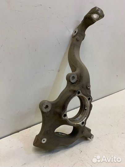 Кулак поворотный передний правый Mercedes-Benz Glc