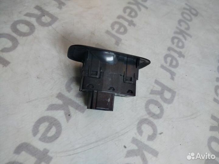 Кнопка стеклоподъемника задняя левая Volvo Xc90