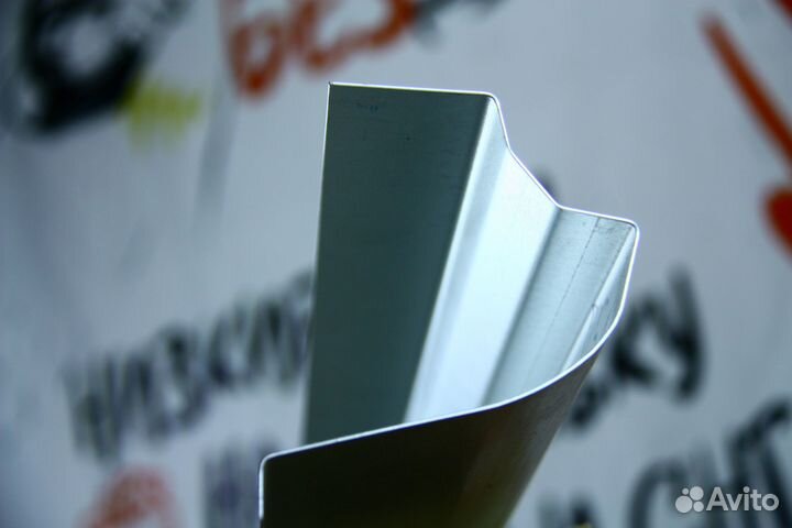 Ремонтный порог Kia Carnival 1