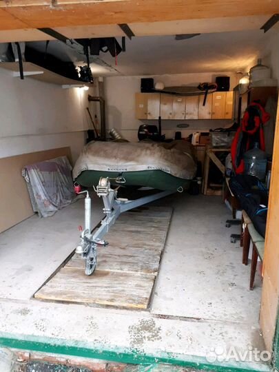 Лодка моторная, надувная (комплект)