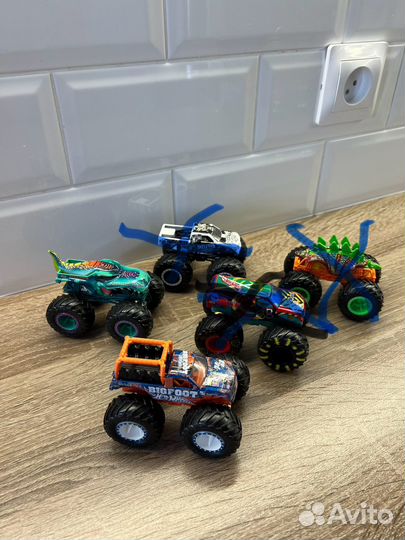 Машинки monster track