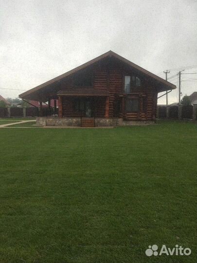 Укладка рулонного газона