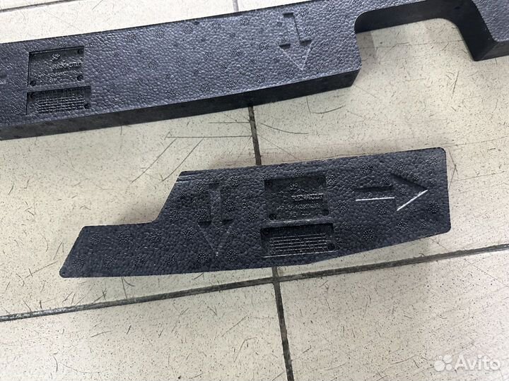 Абсорбер заднего бампера правый/левый Рено Каптюр