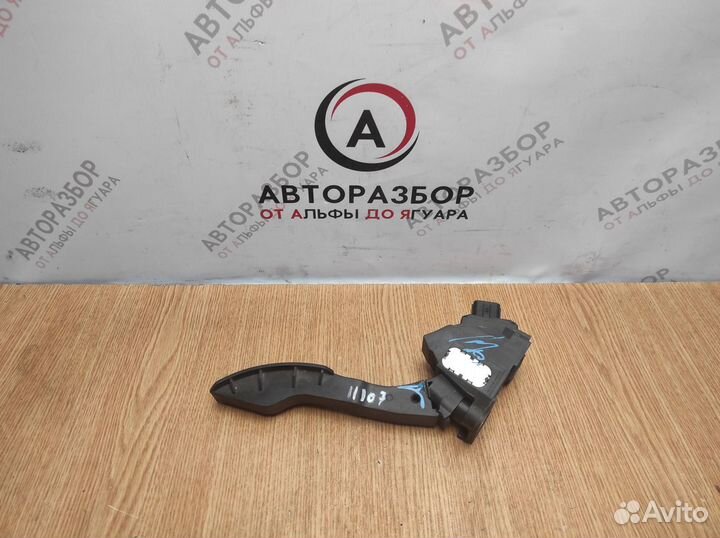 Педаль газа toyota Corolla E150 2006-2013